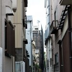 Tokio - dzielnica Ueno, niektóre uliczki są naprawdę wąziuteńkie