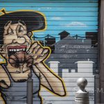 Marsylia - Le Panier - graffiti są tutaj nie tylko na budynkach, ale też na przykład na roletach zabezpieczających wejścia do sklepów