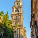 Malaga - Stare Miasto - Katedra - na budowę drugiej wieży zabrakło pięniędzy, dlatego katedra jest nazywana "jednoręką"