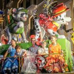 Andaluzja - Feria de Ronda 2018 - parada - wystrojone dzieci na jednej z platform