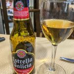 Ronda - Restauracja Restaurante Casa Quino - a dla kierownika wycieczki piwo Estrella