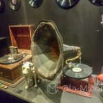 Malaga - Interaktywne Muzeum Muzyki - a tutaj znany motyw pieska zasłuchanego w muzyce przy tubie gramofonu