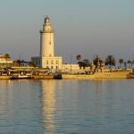 Port w Maladze - widok na latarnię